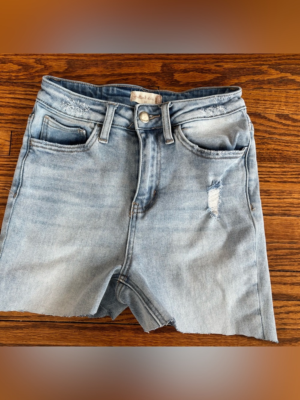 Altar’d State Distressed Denim Shorts Size 24 Light Wash